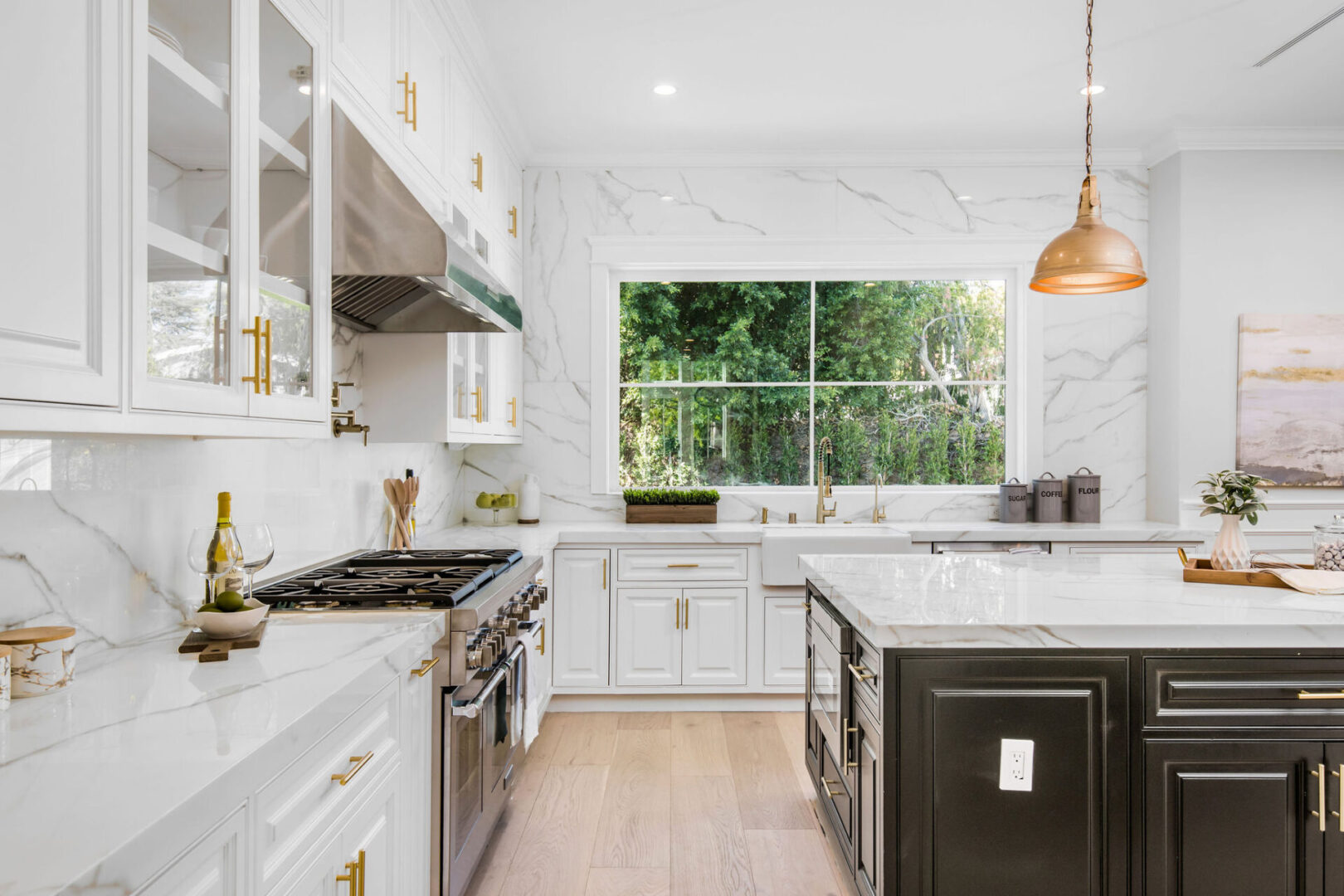 Luxury Kitchen With Marble Walls