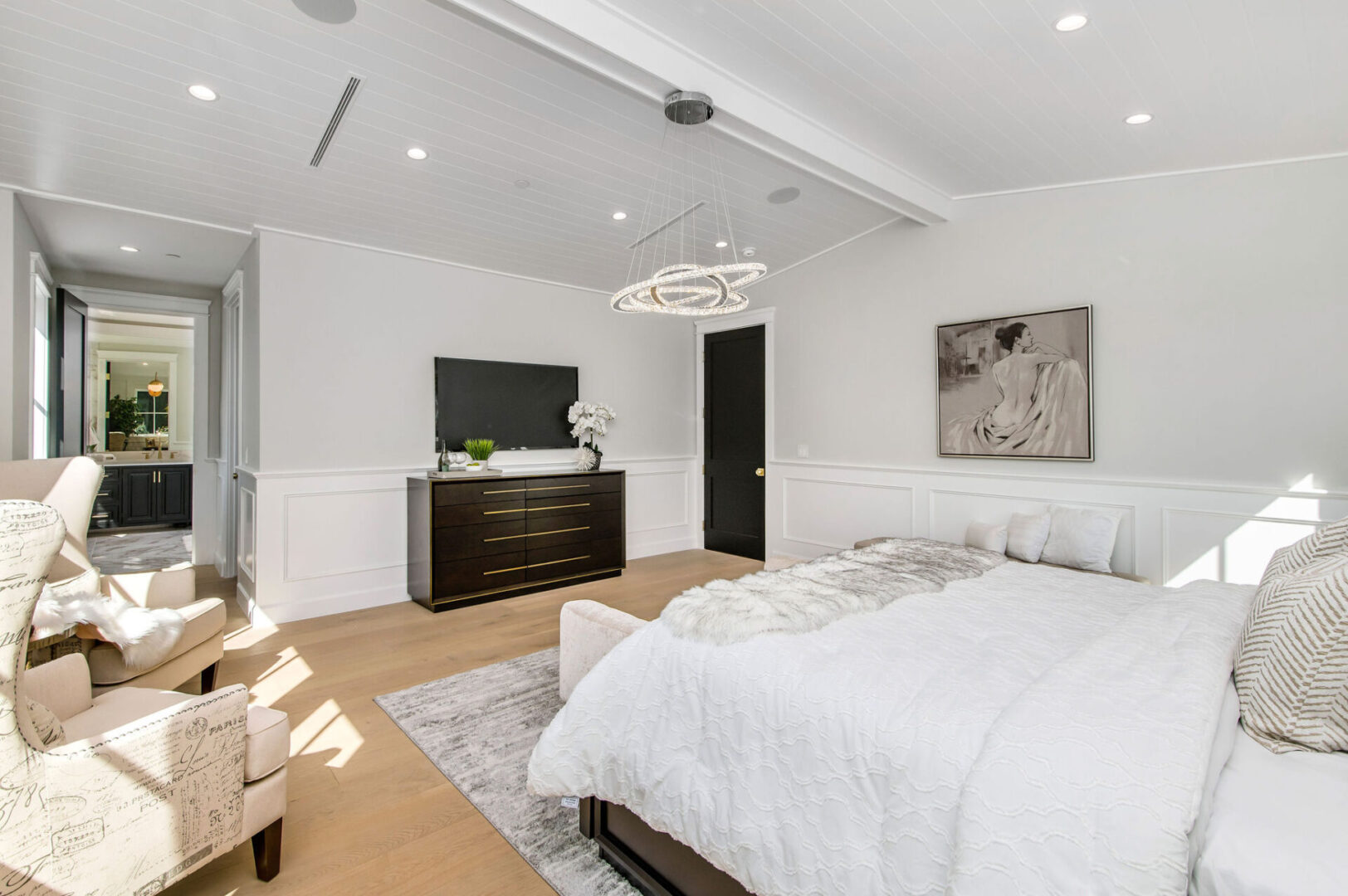 Stylish Master Bedroom With White Theme