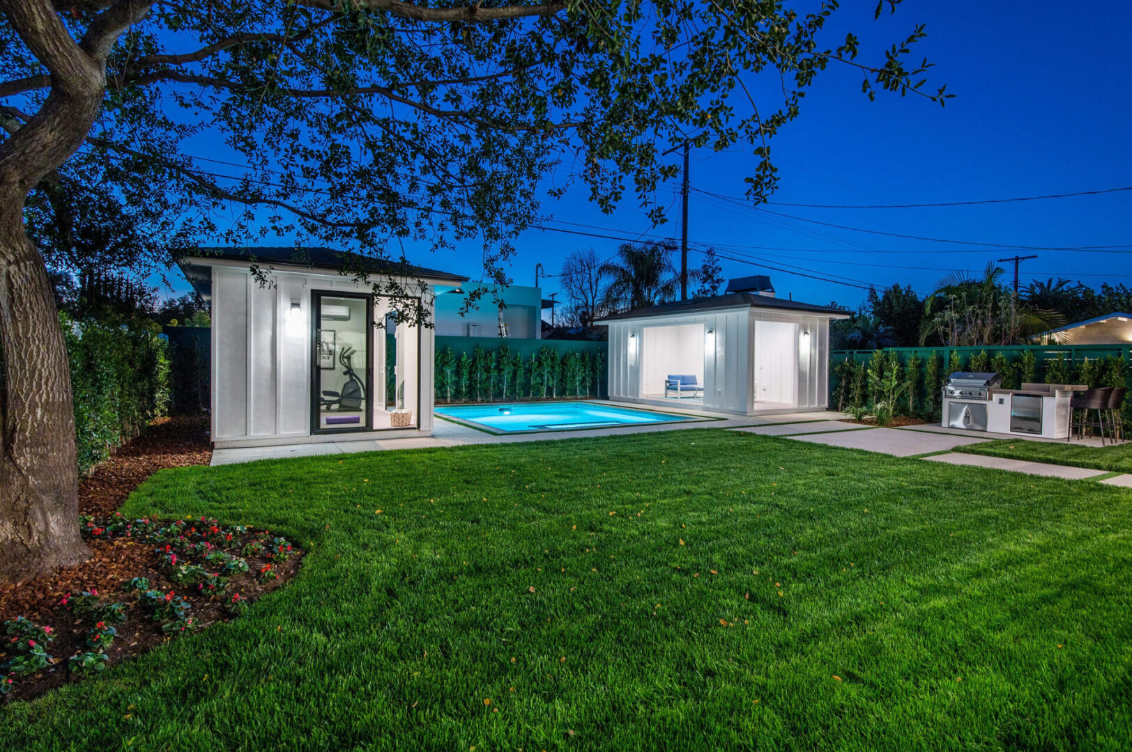 Beautiful Garden Area Of The House